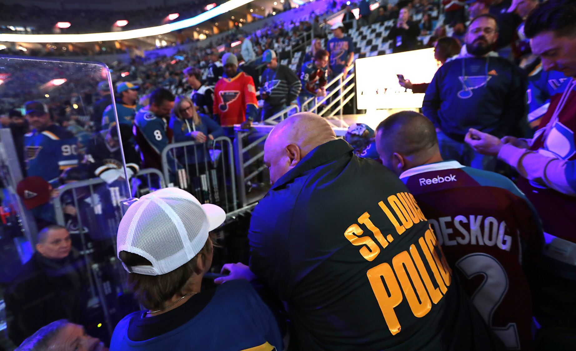 Blues host Avalanche in Game 4
